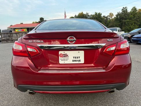 Used 2016 Nissan Altima 2.5 SR FWD image 5