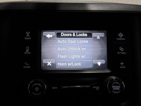 Used 2022 RAM 3500 Tradesman w/ Chrome Appearance Group AWD/4WD image 19