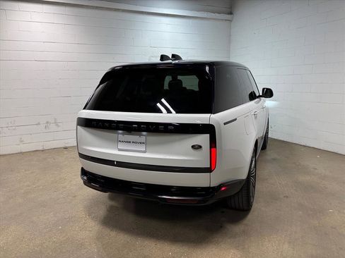 Used 2023 Land Rover Range Rover SE image 7
