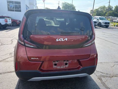 Used 2023 Kia Soul LX FWD image 7