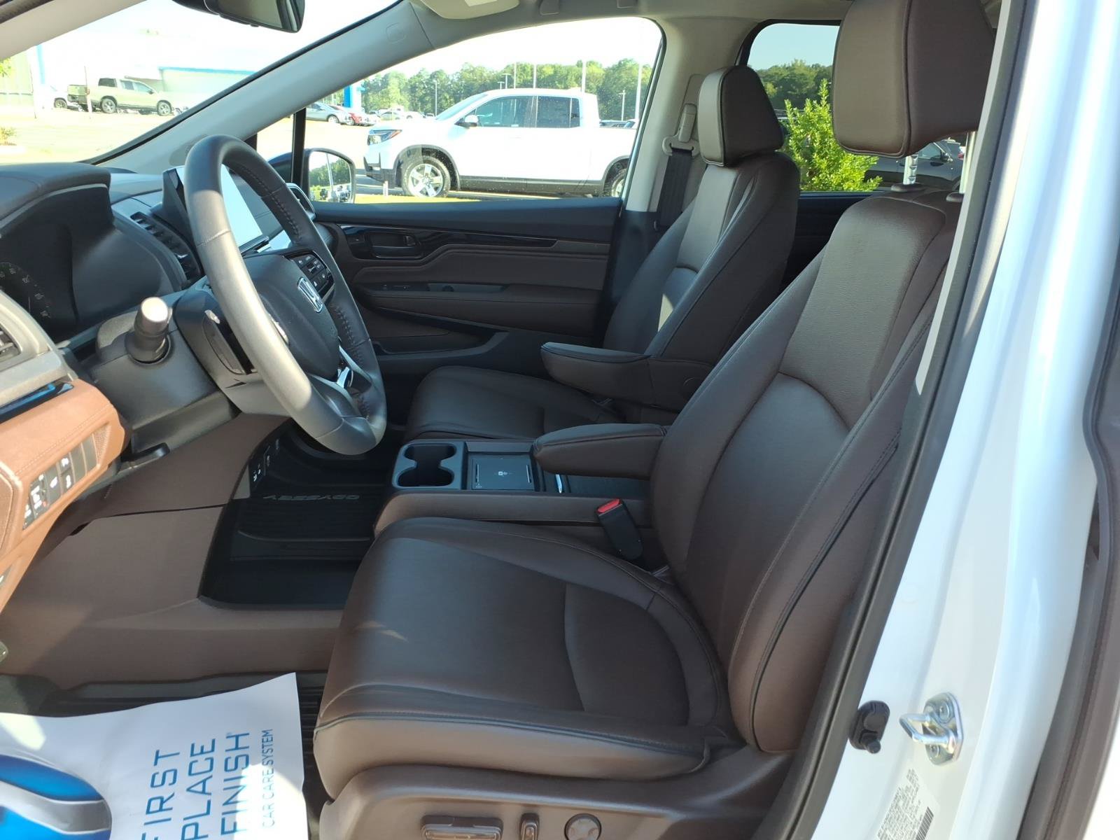 Used 2026 Honda Odyssey Touring image 13