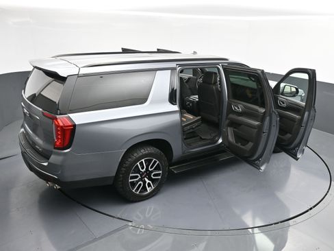 Used 2022 GMC Yukon XL AT4 image 54