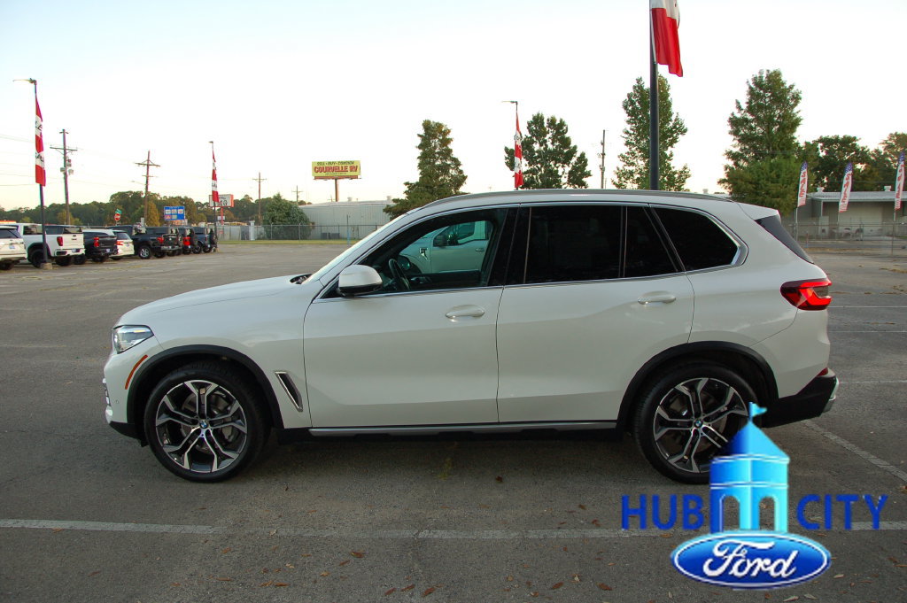 Used 2023 BMW X5 xDrive40i w/ Premium Package AWD/4WD image 2