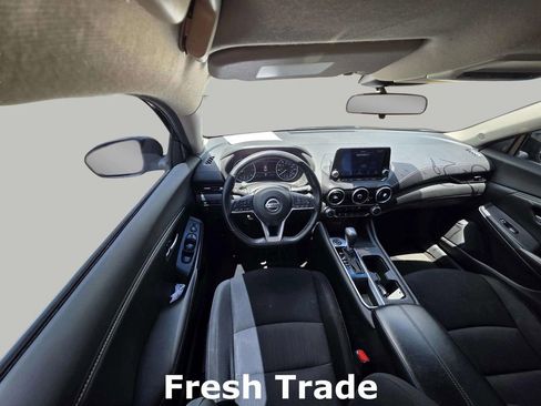 Used 2022 Nissan Sentra SV w/ Trunk Package FWD image 9