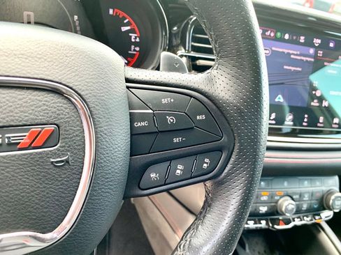 Used 2025 Dodge Durango GT AWD/4WD image 32