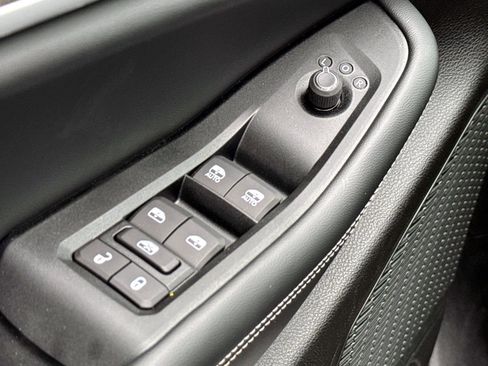 New 2026 Jeep Grand Cherokee Altitude image 14