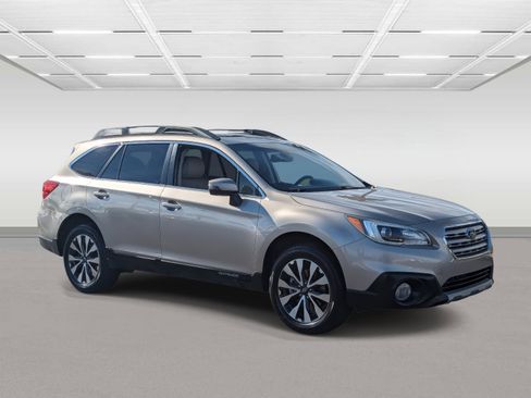 Used 2015 Subaru Outback 3.6R Limited image 7