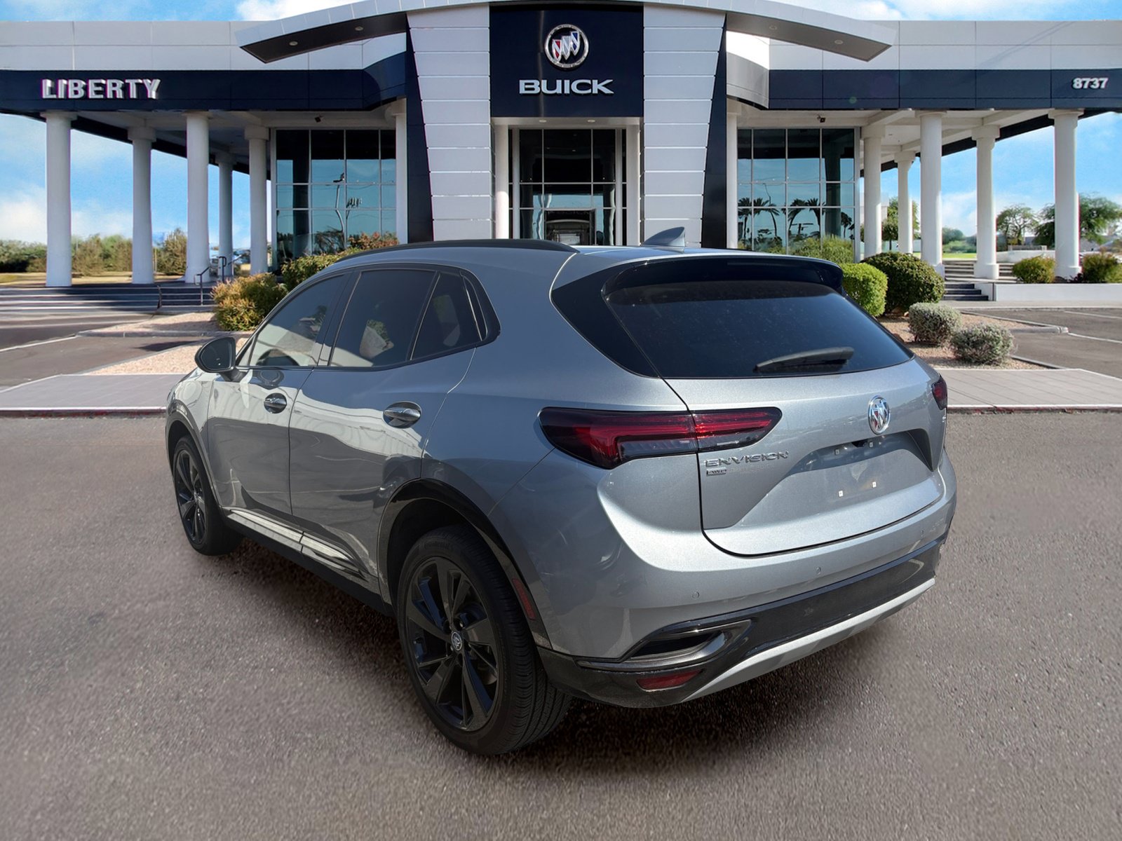 Used 2023 Buick Envision Preferred w/ Sport Touring Package AWD/4WD image 3