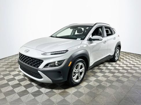 Used 2023 Hyundai Kona SEL w/ Convenience Package FWD image 7