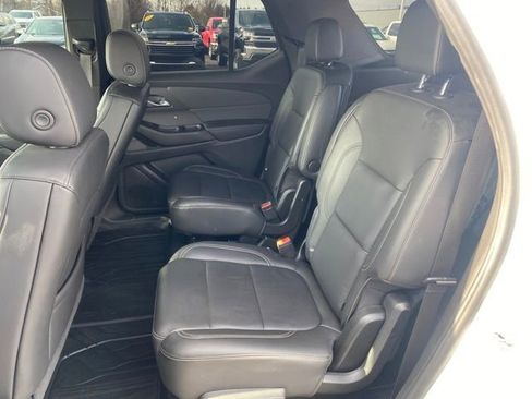 Certified 2023 Chevrolet Traverse LT w/ LPO, Floor Liner Package image 18