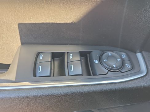 Used 2023 GMC Sierra 1500 SLE AWD/4WD image 20