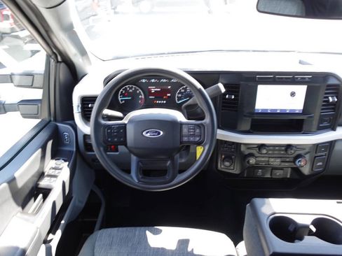 Used 2023 Ford F250 XLT w/ FX4 Off-Road Package image 40