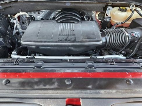 Used 2022 Chevrolet Silverado 1500 LTZ w/ Z71 Off-Road Package image 31