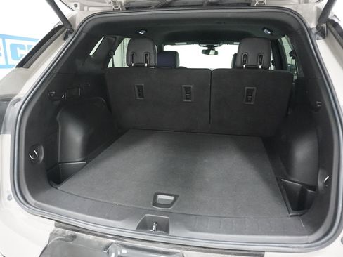 Used 2021 Chevrolet Blazer RS w/ Enhanced Convenience Package image 8