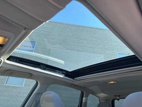 Used 2018 Subaru Forester 2.5i Premium image 32