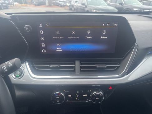 Used 2024 Chevrolet Trax LT w/ Driver Confidence Package image 12