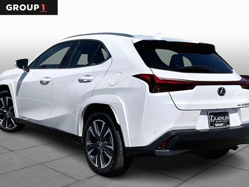 Certified 2025 Lexus UX 300h Premium w/ Cold Area Package image 10