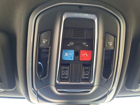 New 2025 Jeep Grand Cherokee Laredo X image 25