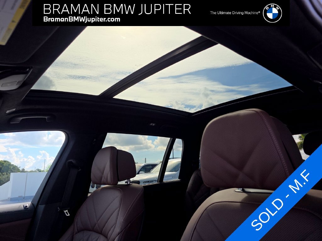 Used 2025 BMW X7 xDrive40i w/ M Sport Package AWD/4WD image 11