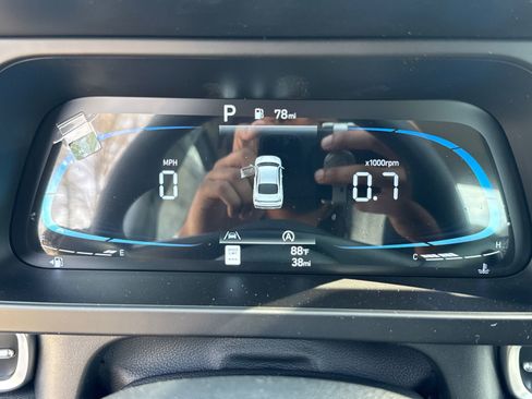 New 2026 Hyundai Elantra SE FWD image 28