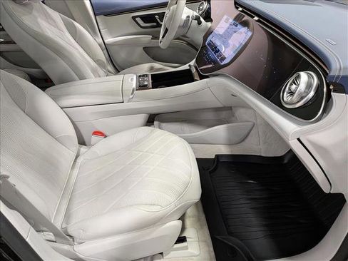 Certified 2023 Mercedes-Benz EQS 580 4MATIC Sedan image 22
