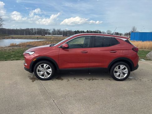 Used 2024 Buick Encore GX Preferred FWD image 6