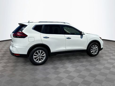 Used 2019 Nissan Rogue SV FWD image 5