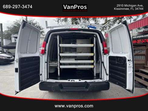 Used 2017 Chevrolet Express 2500 image 12