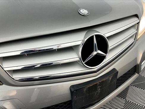 Used 2013 Mercedes-Benz C 300 4MATIC Sedan image 31