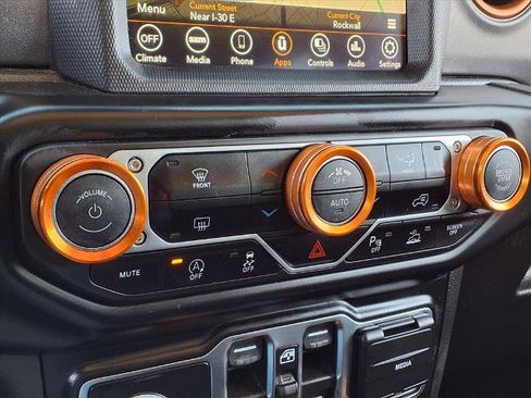 Used 2022 Jeep Gladiator Mojave w/ Safety Group image 7