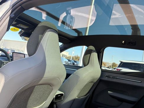 New 2026 Volvo EX30 Cross Country Ultra w/ Protection Package Premier image 21