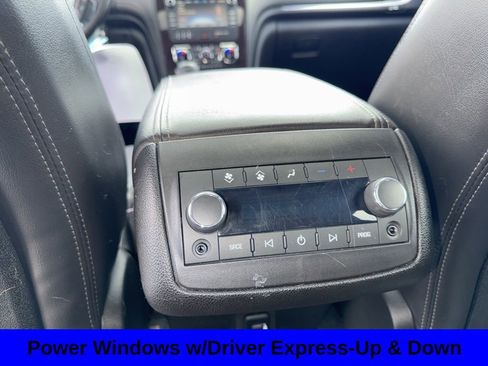 Used 2017 Chevrolet Traverse LT image 7