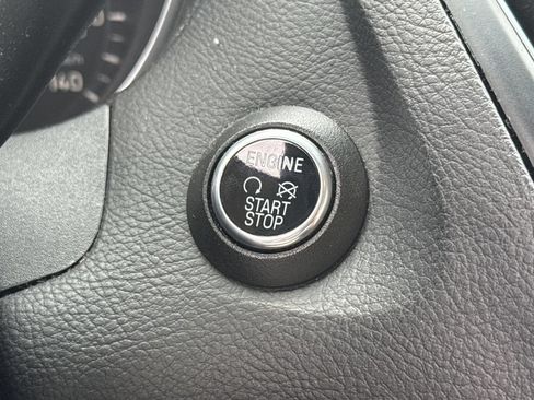 Used 2015 Ford Focus Titanium FWD image 18