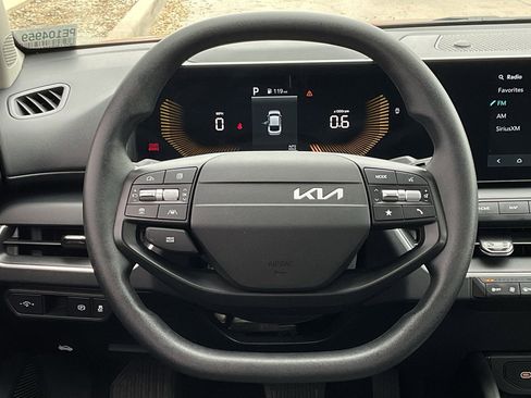 Used 2025 Kia K4 LXS image 20