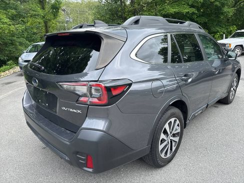 Used 2022 Subaru Outback Premium AWD/4WD image 9