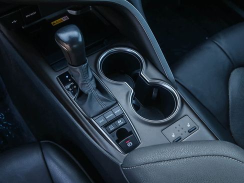 Used 2023 Toyota Camry XSE image 18