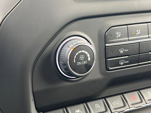 Used 2025 Chevrolet Silverado 1500 Custom w/ Rally Edition image 29