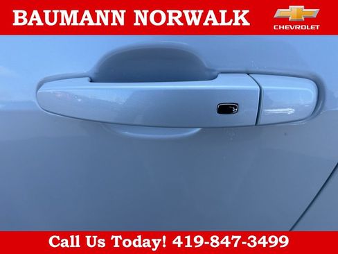 Used 2024 Chevrolet Blazer LT w/ Convenience Package FWD image 9