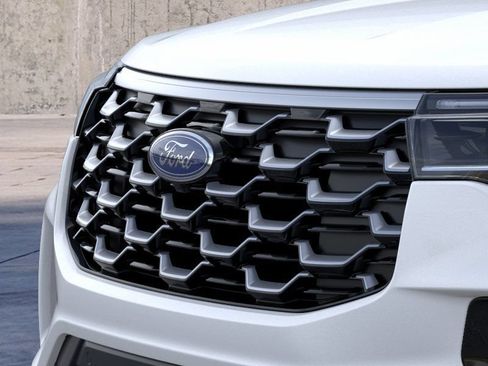 New 2026 Ford Explorer Platinum w/ LUX Leather Package AWD/4WD image 17