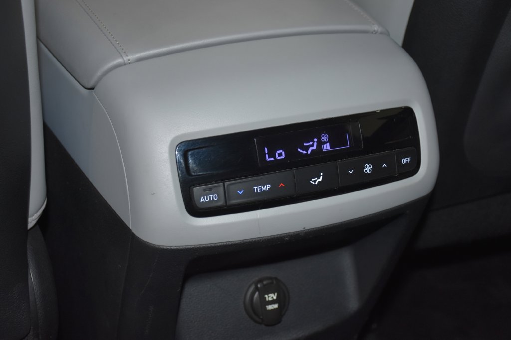 Used 2025 Hyundai Palisade SEL FWD image 29
