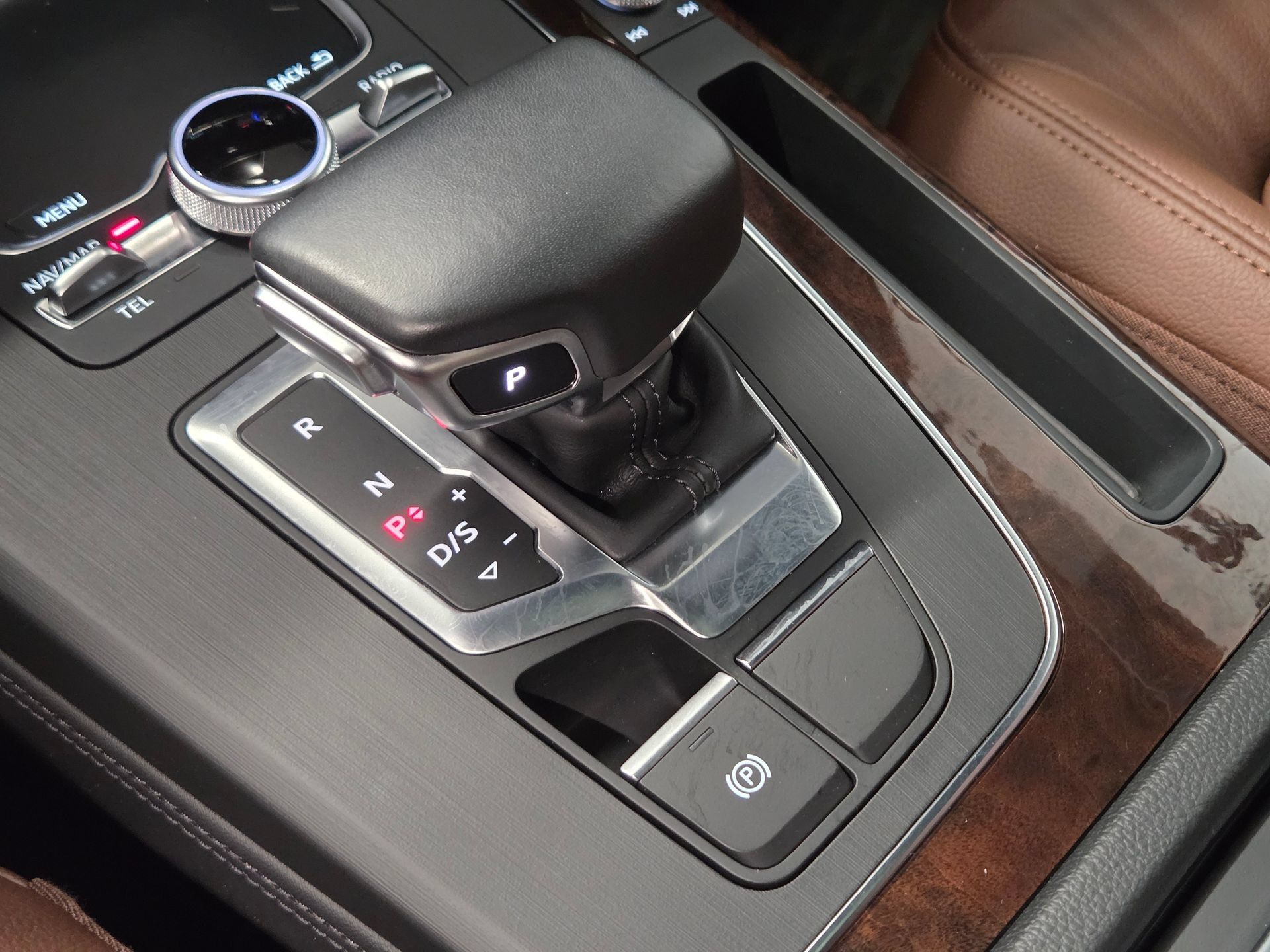 Used 2020 Audi Q5 2.0T Premium Plus AWD/4WD image 24