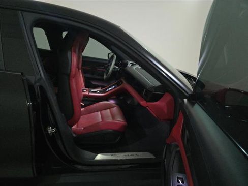 Used 2020 Porsche Taycan 4S image 9