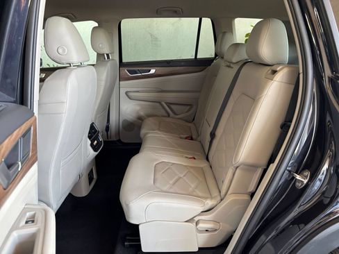 Used 2026 Volkswagen Atlas SE FWD image 23