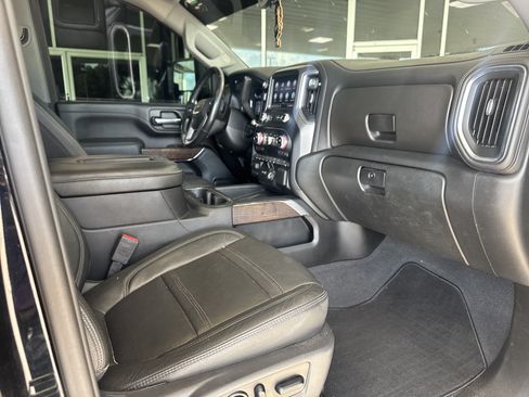 Used 2020 GMC Sierra 2500 Denali w/ Denali Ultimate Package AWD/4WD image 14