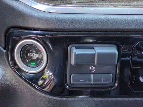 Used 2023 Chevrolet Silverado 1500 RST w/ True North Edition Plus AWD/4WD image 17