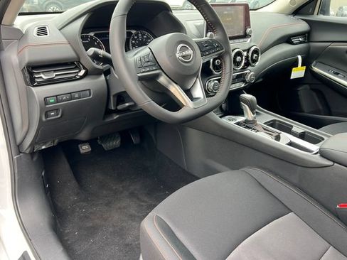 New 2025 Nissan Sentra SR FWD image 13