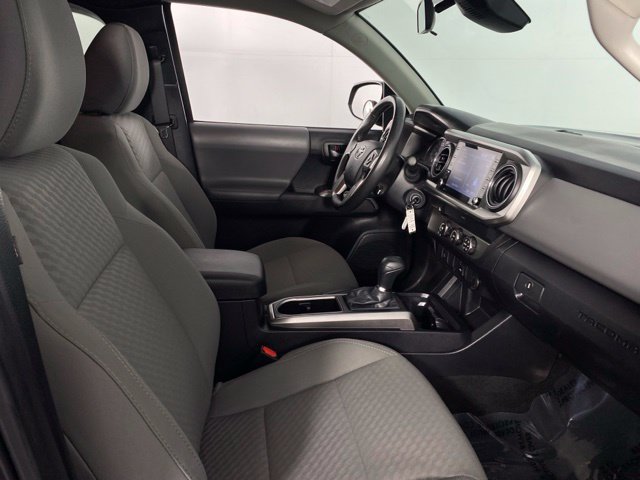 Used 2021 Toyota Tacoma SR5 RWD image 13