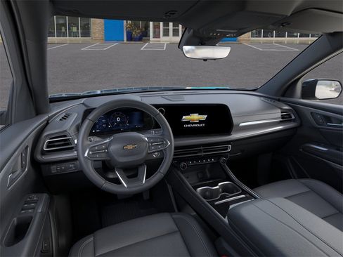 New 2026 Chevrolet Traverse LT w/ Driver Confidence Package image 15