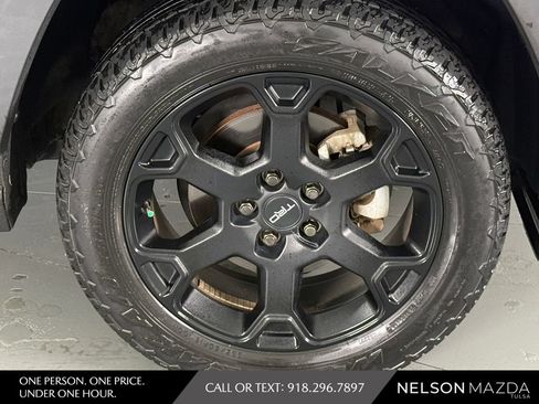 Used 2021 Toyota RAV4 TRD Off-Road AWD/4WD image 16