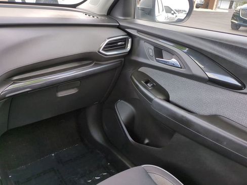 Used 2021 Chevrolet TrailBlazer LT w/ Convenience Package image 16